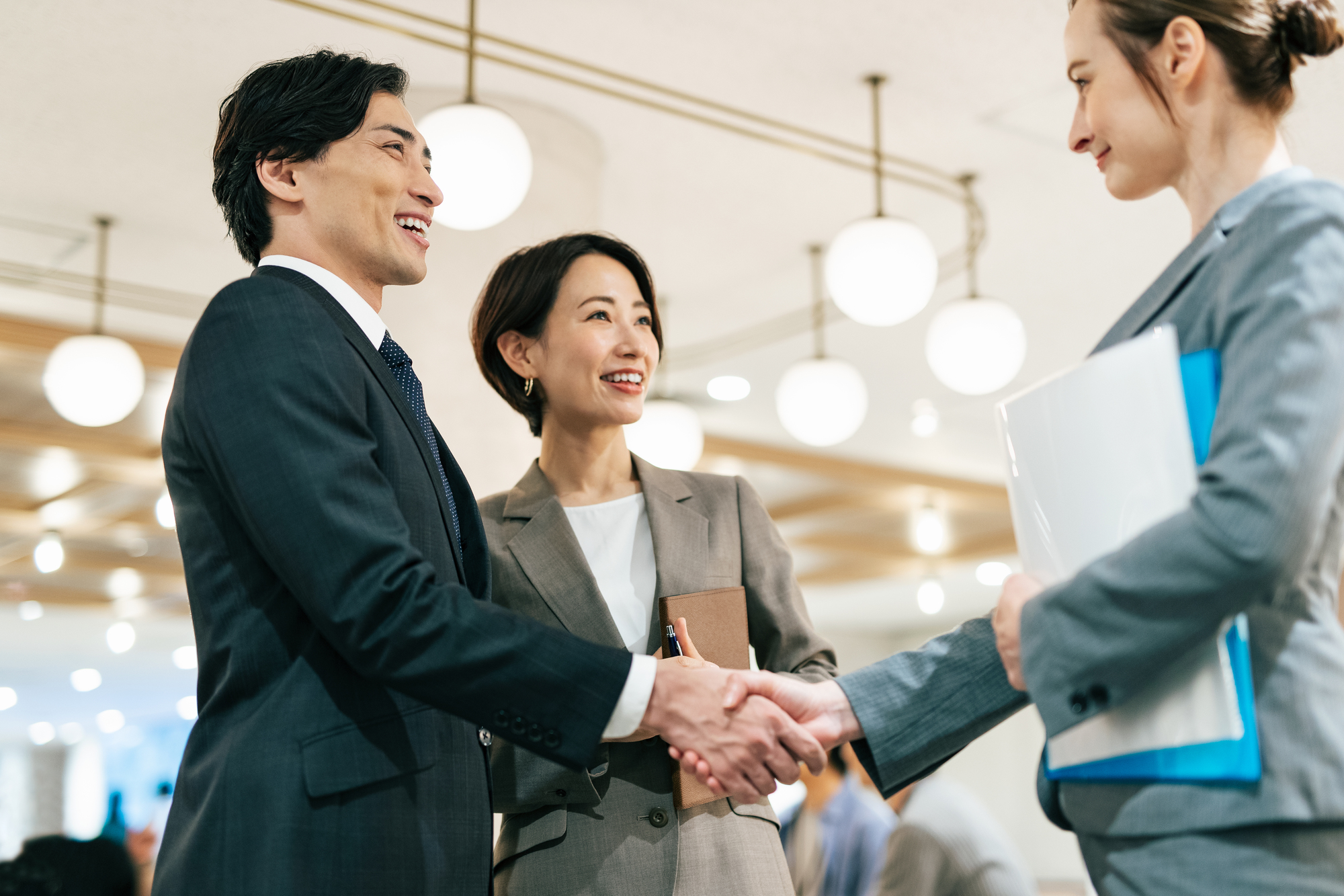 独自のネットワークによる機会提供